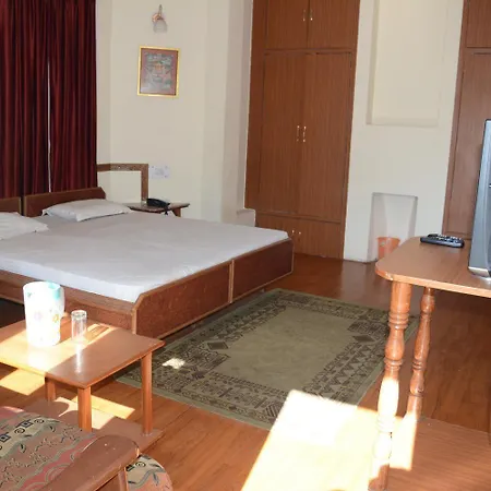 Hotel Basant-3