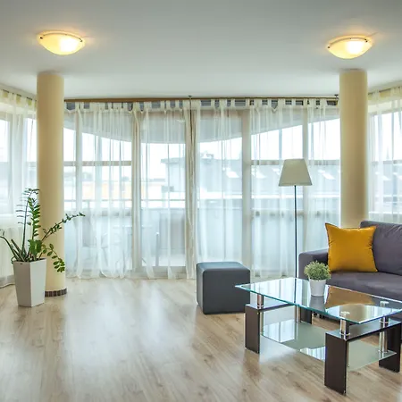 City Aparthotel-3