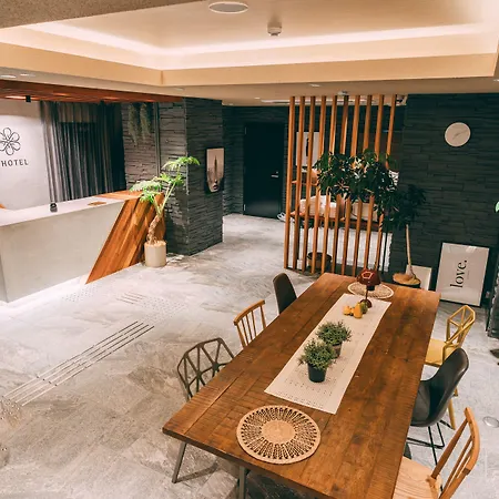 R Hotel Honmachi-3