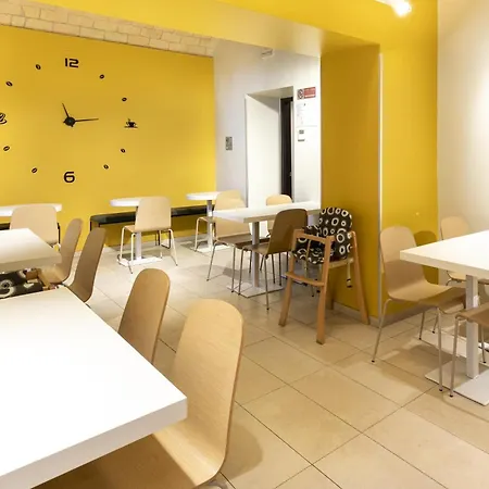 B&B Hotel Roma San Lorenzo Termini-3