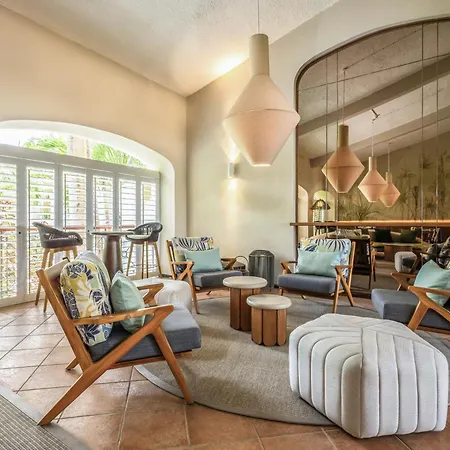 Mauricia Beachcomber Resort & Spa-3