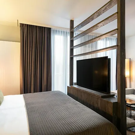 Leonardo Royal Hotel Munich-2