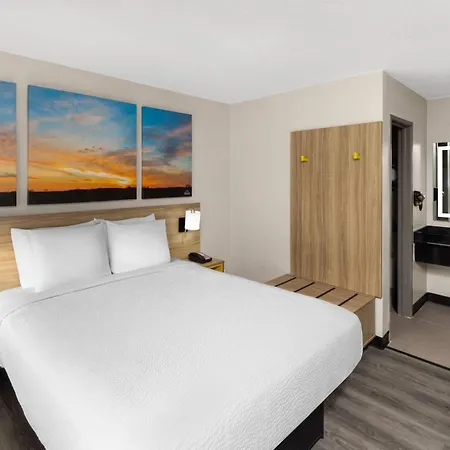 Days Inn By Wyndham Kansas City Northeast-2