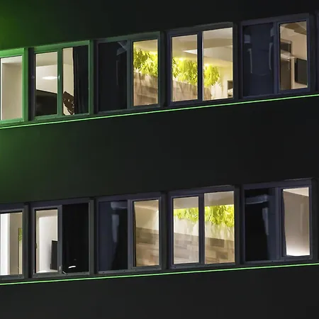 Ibis Styles Lisboa Centro Marquês de Pombal-2