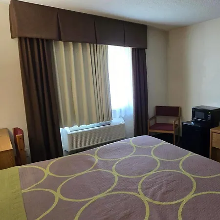 Super 8 By Wyndham Rogers Minnesota-2
