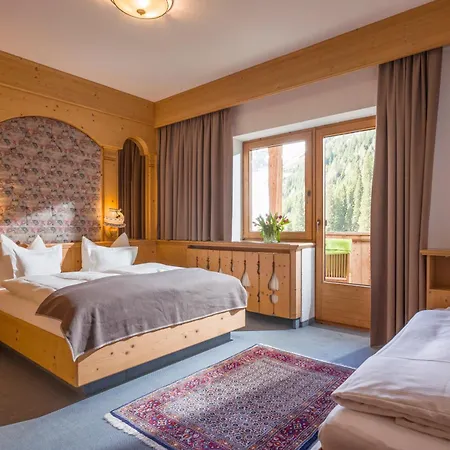 Hotel Almhof-2