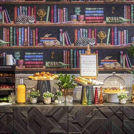 Mercure Paris Bercy Bibliotheque-3