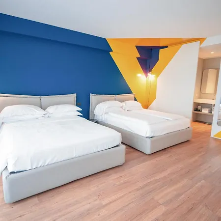 Hoody Active & Happiness Hotel-3
