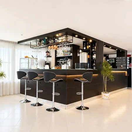 Hotel Tyc-2