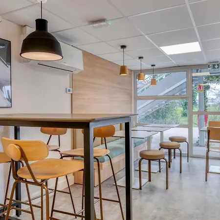 Premiere Classe Lyon Est Aeroport Saint Exupery-3