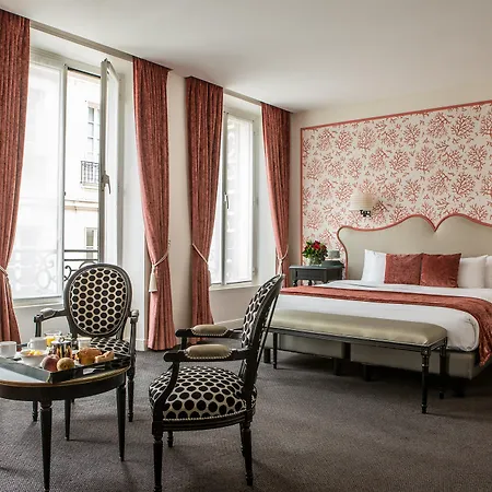Hotel Saint-Petersbourg Opera & Spa-3