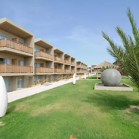 Oasis Salinas Sea-2