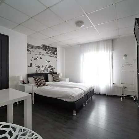 Hotel Zeespiegel-2