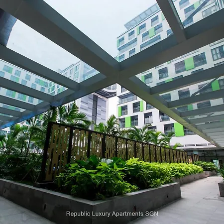 Republic Suites Ho Chi Minh City-3