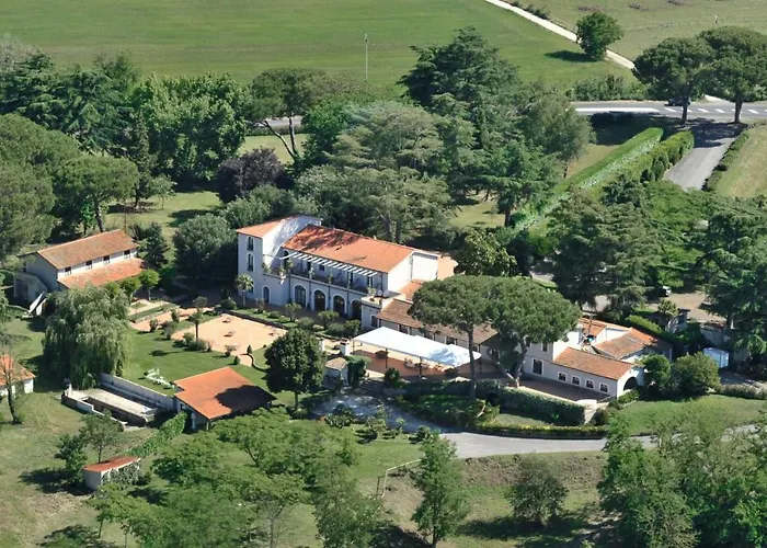 Antico Borgo Di Sutri