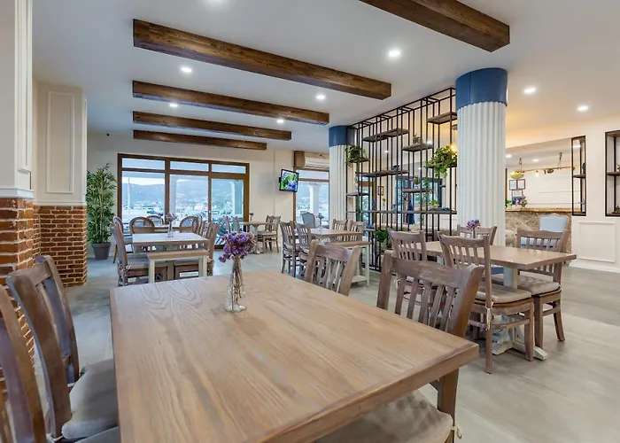 Hanedan Otel Foca Izmir