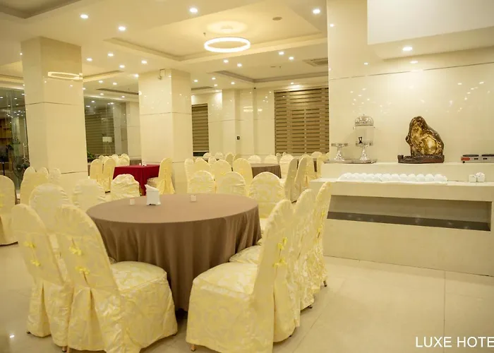 Luxe Hotel
