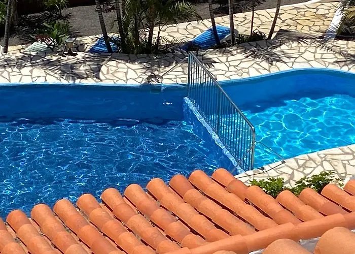 Apartamentos colon y bungalows