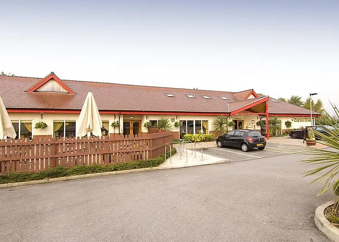 Premier Inn Oldham Central