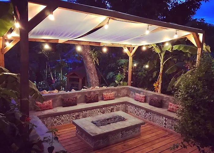 Manurii Garden - Adults Only