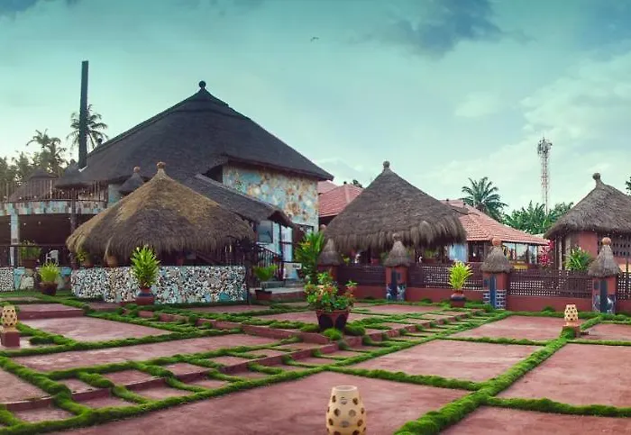Ike'S Cultural Village