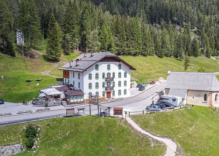 Hotel Rifugio Ospitale Cortina dʼAmpezzo