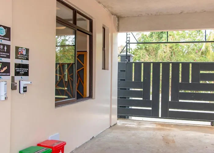 Hotel Comster Mtwapa