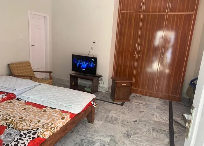 Shah Family Guest House