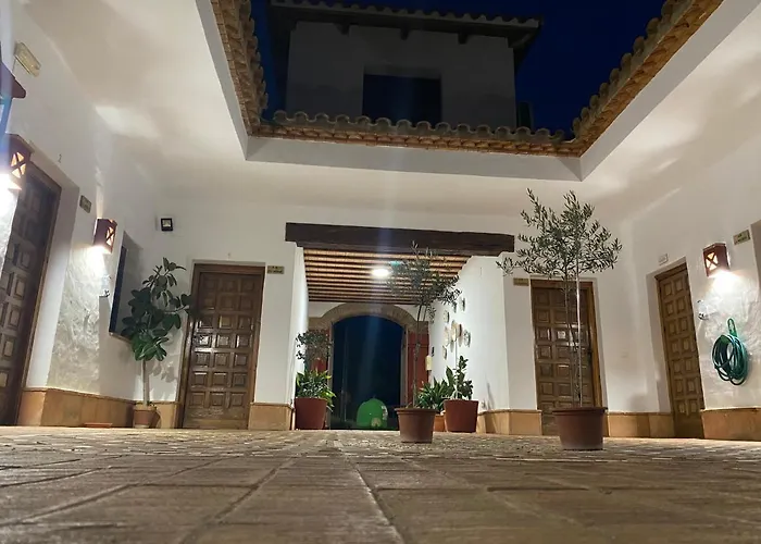 Apartamentos Turísticos - Hostal Los Alisos