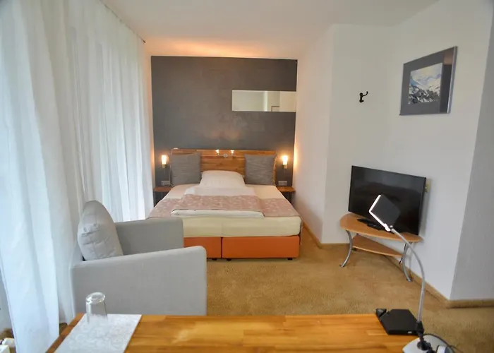 Art Hotel Weingarten - Pizzeria Restaurant