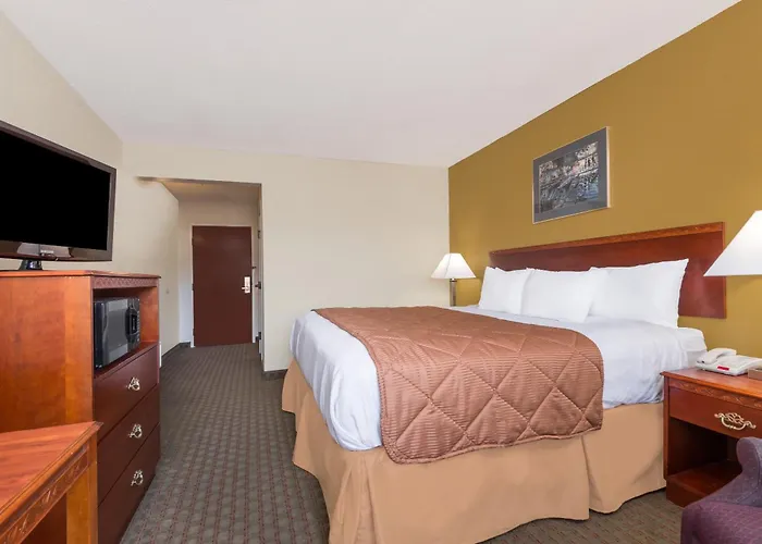 Days Inn By Wyndham Norton