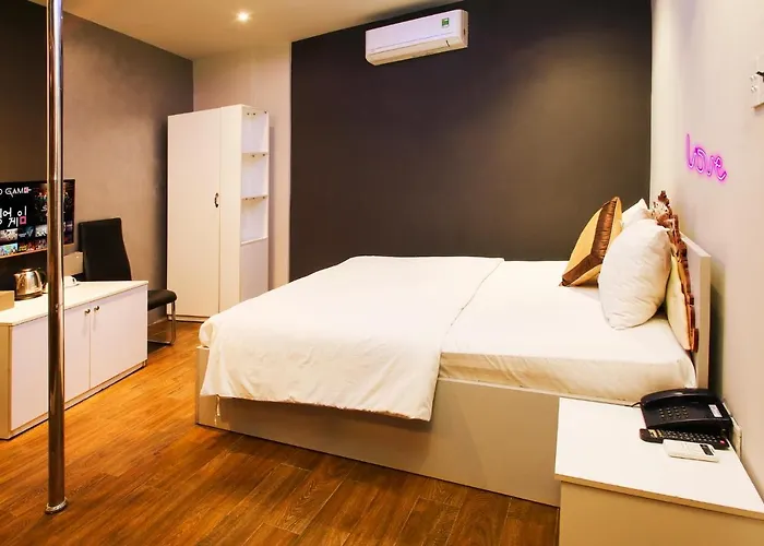Bonita Grand Hotel