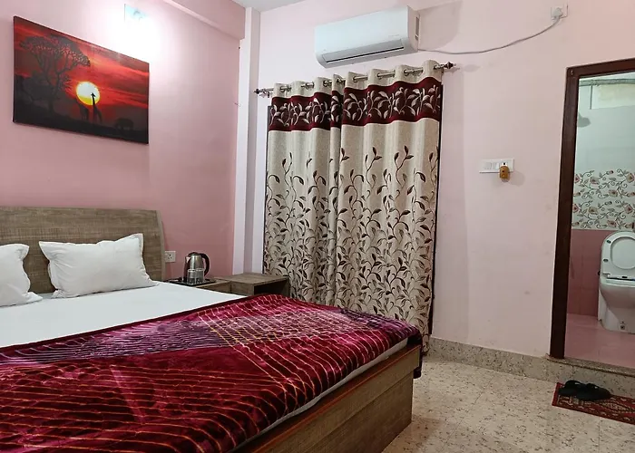 Hotel Vrindavan Palace
