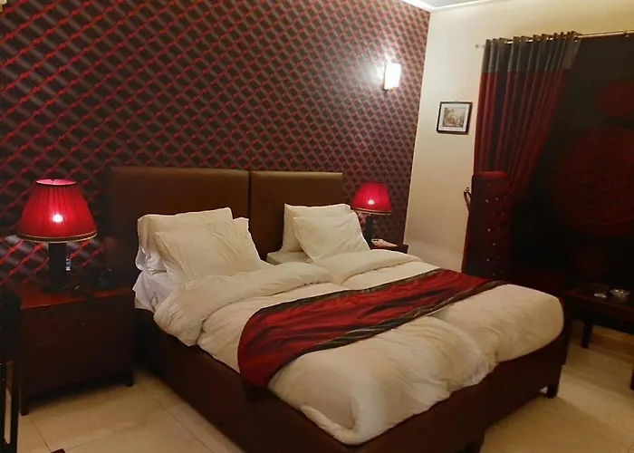 Raees Khana Hotel