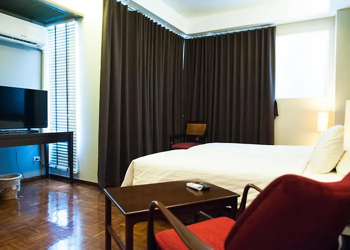 Baansilom Soi 3 Hotel Bangkok