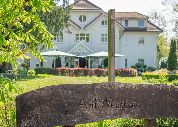 Parkhotel Neustadt Garni