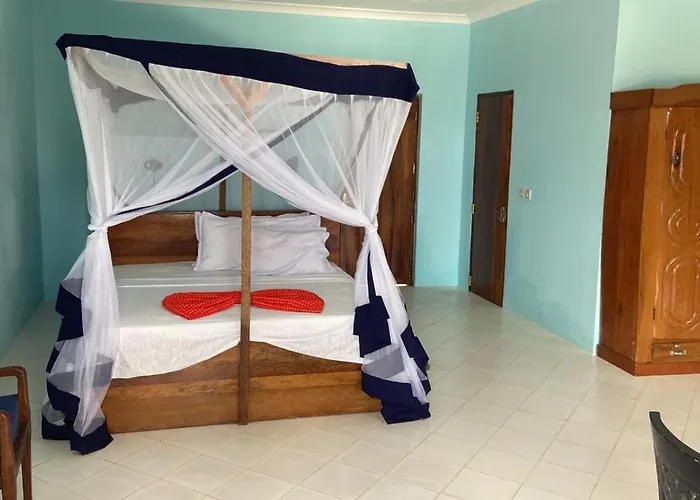 Kaure Sand Beach Lodge