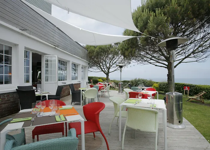 The Originals Hotel Le Cise Restaurant Chambres Et Suites