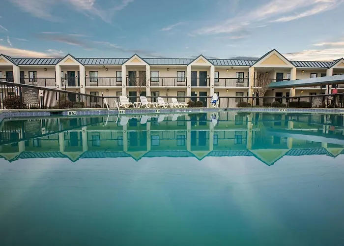 Quality Inn & Suites Hanes Mall