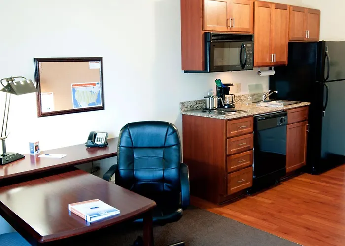Candlewood Suites Salina By Ihg
