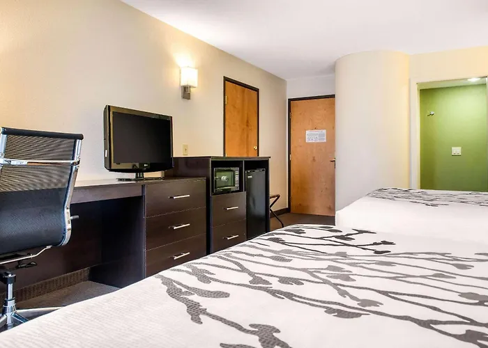 Sleep Inn & Suites Columbus South