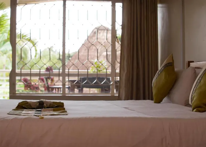 Entebbe Palm Hotel