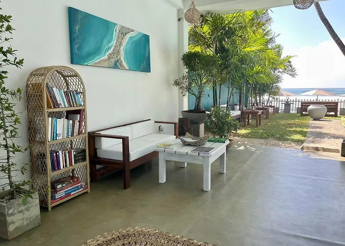 Smeralda Resorts Dikwella