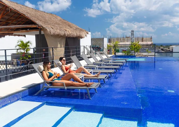 Sunday Hotel 52 At Playa Del Carmen