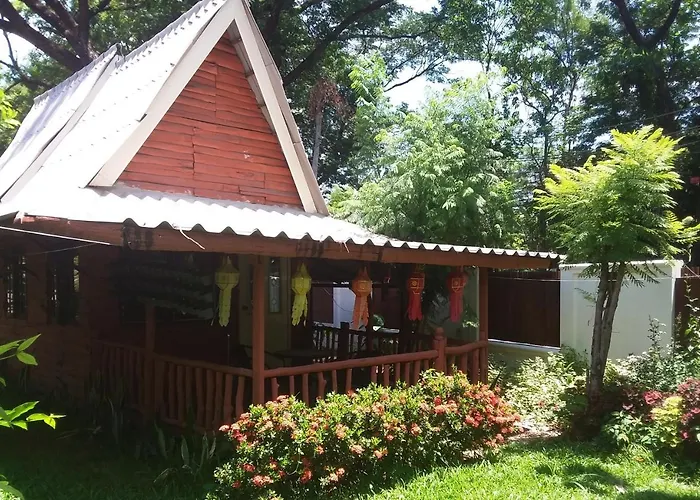 Britannia Court Hotel Chiang Mai