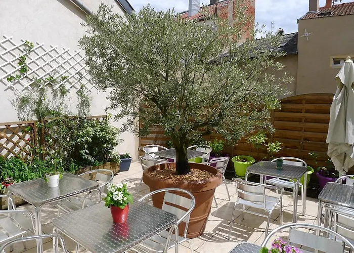 Logis-Hotel Des Oliviers