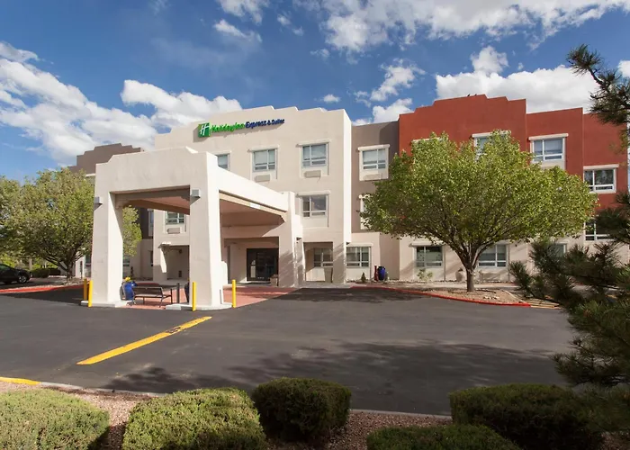 Holiday Inn Express&Suites