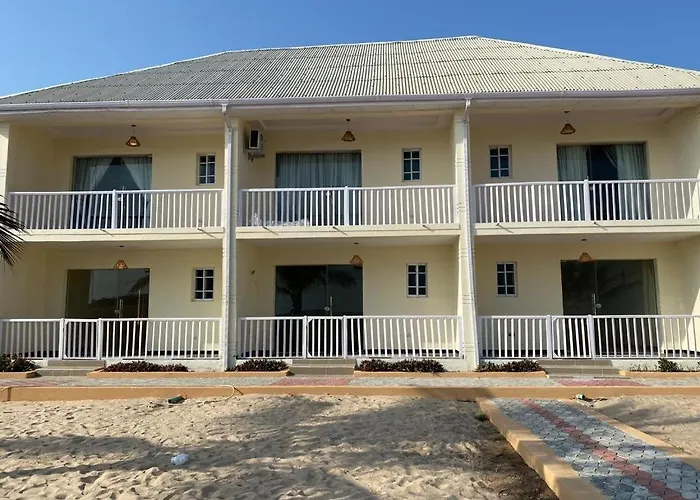 Oceanfront Wavecrest Beach Hotel