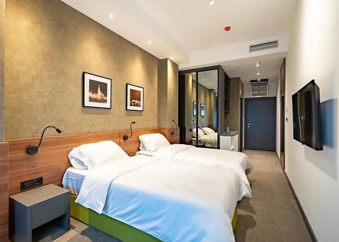 Hotel Element