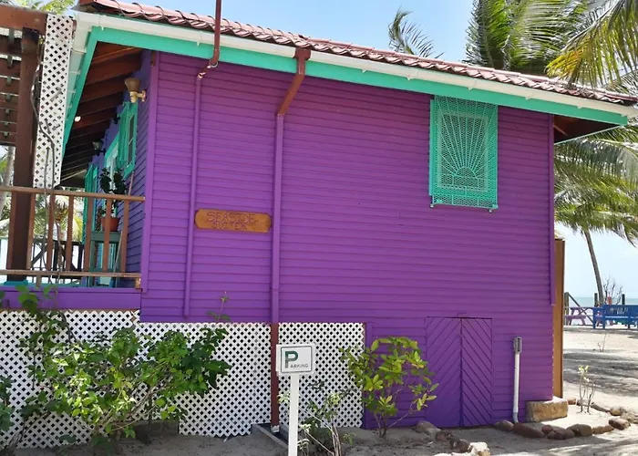 Coco'S Beachfront Cabanas